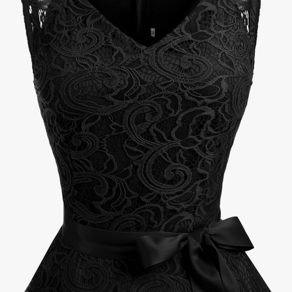 Elegant Black Lace Wedding Dress - Picture 2 of 7